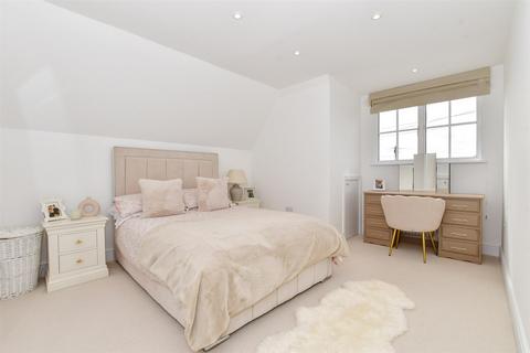 32 Crow Hill, Broadstairs, CT10 1HT