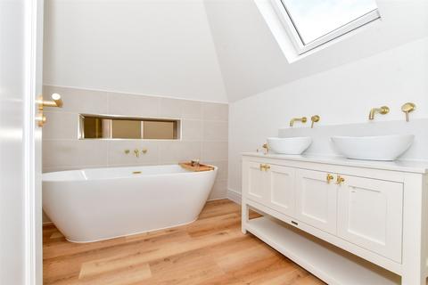 32 Crow Hill, Broadstairs, CT10 1HT
