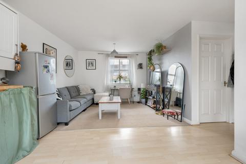 2 bedroom ground floor flat for sale - Preston Court, Uppingham Road, Preston