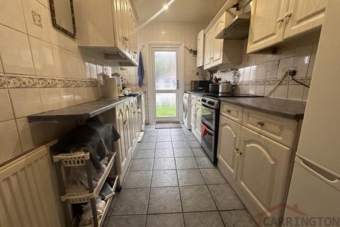 4 bedroom semi-detached house to rent - Cornwall Avenue, Southall, Greater London
