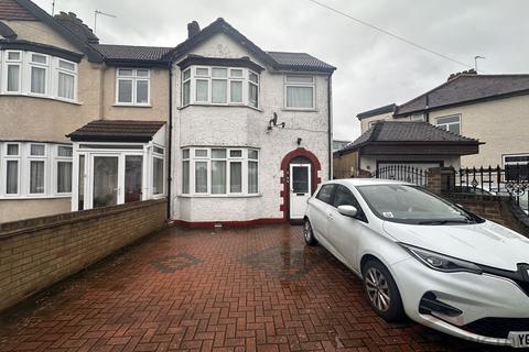 5 bedroom semi-detached house to rent, Cornwall Avenue, Southall, Greater London