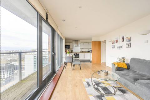 2 bedroom flat for sale - Elektron Tower, Canary Wharf, London, E14