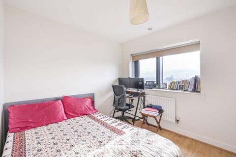 2 bedroom flat for sale, Elektron Tower, Canary Wharf, London, E14