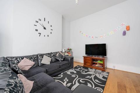 2 bedroom flat for sale - Horn Lane, Acton, London, W3