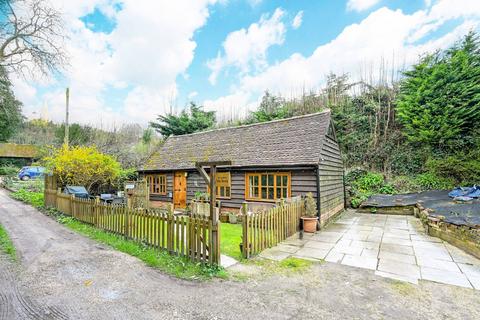 1 bedroom barn conversion for sale - Ferry Lane, Guildford, GU2