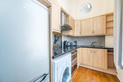 1 bedroom flat to rent, St Stephens Gardens, Notting Hill, London, W2