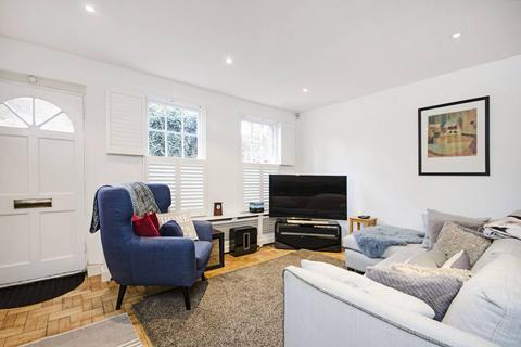2 bedroom flat to rent, Ryders Terrace, St John's Wood, London, NW8
