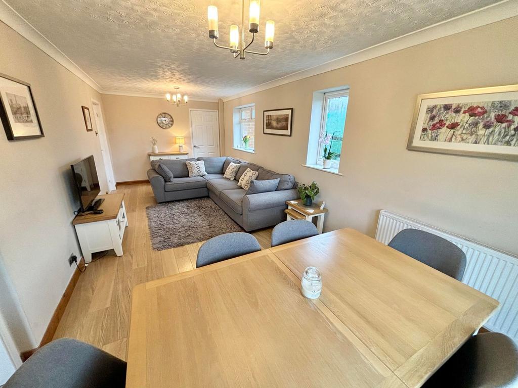 Hanley Close, Stalmine FY6 5 bed detached house for sale £280,000