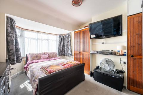3 bedroom end of terrace house for sale - Coniston avenue, Perivale, Greenford, UB6