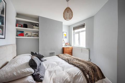 1 bedroom flat for sale, Kimble Road, South Wimbledon, London, SW19