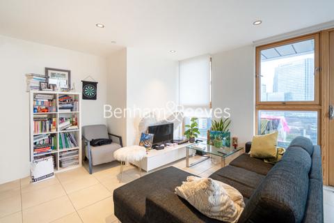 2 bedroom apartment to rent - Province Square, Canary Wharf E14
