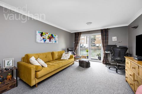 2 bedroom flat for sale - The Strand, Brighton Marina, Brighton, BN2
