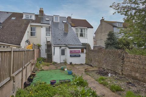 2 bedroom ground floor flat for sale, Canada Road, Walmer, CT14