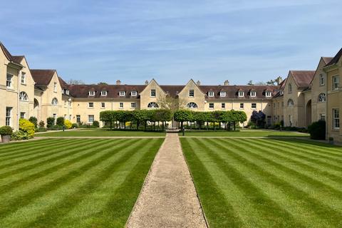 4 bedroom end of terrace house for sale, The Stables, Lechlade, Gloucestershire, GL7