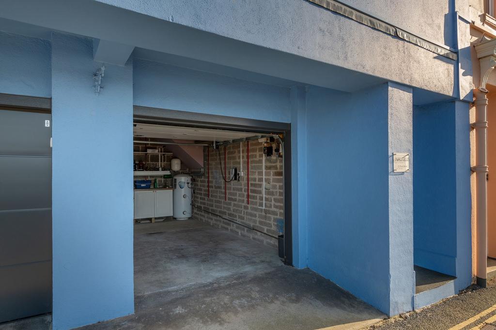 Garage, Apt 1 Nautilus, Kingswear