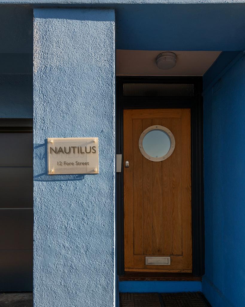 Apt 1 Nautilus, Kingswear