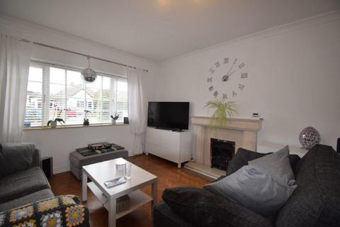 undefined, Frinton-on-Sea CO13