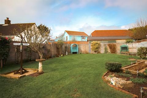 27 Green Gardens, Northam, Bideford, EX39 3QG