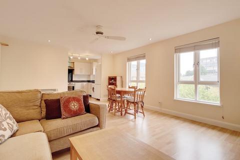 2 bedroom flat to rent - Kempton Court, E1