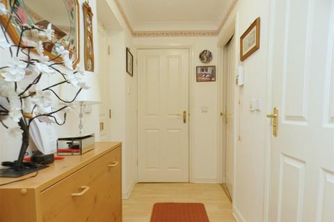 1 bedroom apartment for sale, Liverpool L36