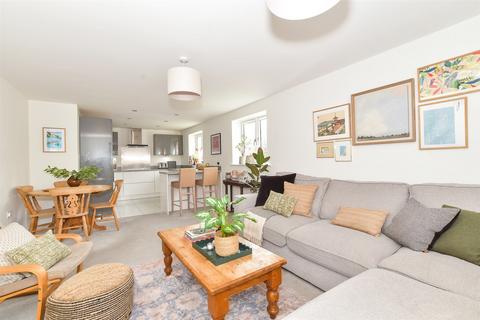 2 bedroom ground floor maisonette for sale, Clay Lane, Chichester, West Sussex