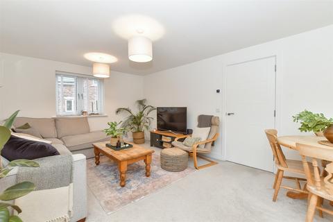 2 bedroom ground floor maisonette for sale, Clay Lane, Chichester, West Sussex