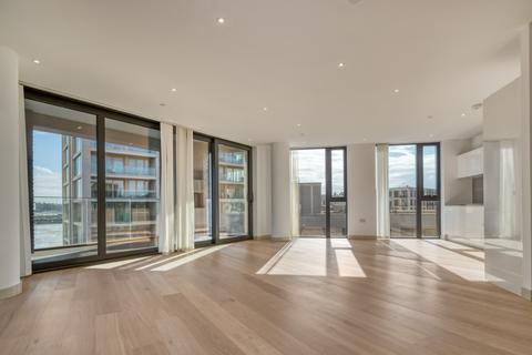 3 bedroom flat for sale, Echo Court, London E16