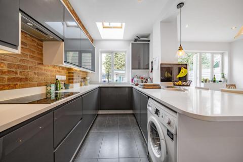 4 bedroom semi-detached house for sale, Crown Dale, Crystal Palace