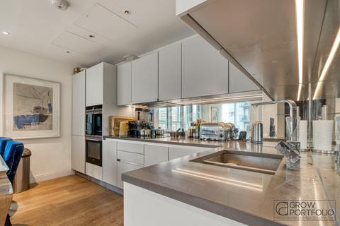 2 bedroom flat for sale, Cascade Court, London SW11