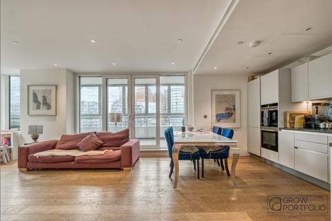 2 bedroom flat for sale, Cascade Court, London SW11