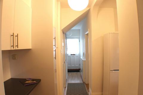 200 Shroffold Road, Bromley, BR1 5NL