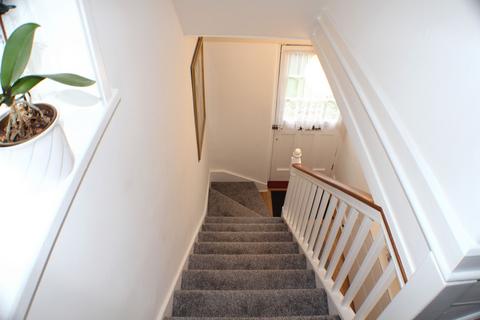200 Shroffold Road, Bromley, BR1 5NL
