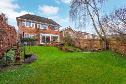 12 Highwoods Drive, Marlow, SL7 3PY
