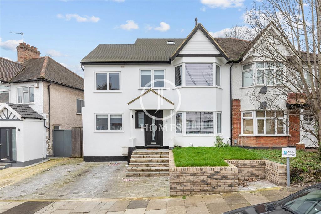 Glebe Crescent, London, NW4 5 bed semidetached house for sale £999,950