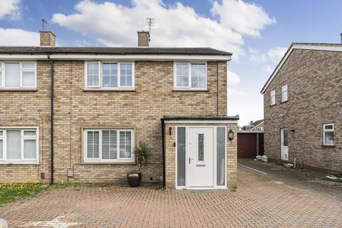 3 bedroom semi-detached house for sale, Waveney Avenue, Bedford