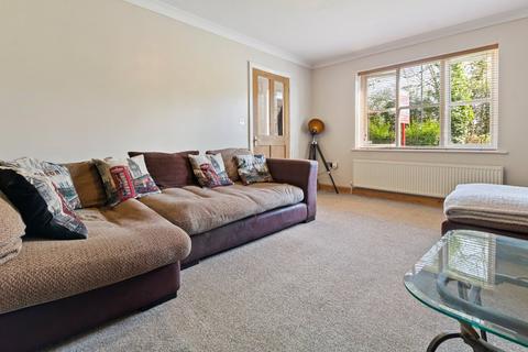 12 Cooks Lane, Great Coates, Grimsby, DN37 9NW