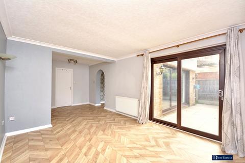 5 bedroom detached house for sale, Brentwood Road, Gidea Park, Romford, RM2