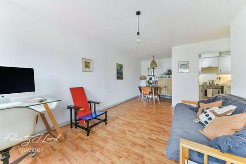 9 Pickering Close, London, E9 7AW
