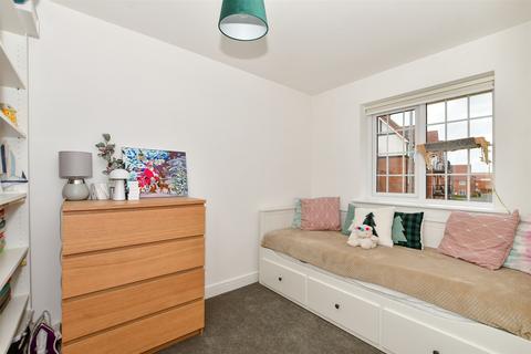 49 Plover Crescent, Harlow, CM17 0RZ