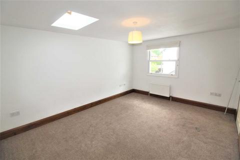 2 bedroom apartment to rent - Aylesbury Road, Aylesbury HP22