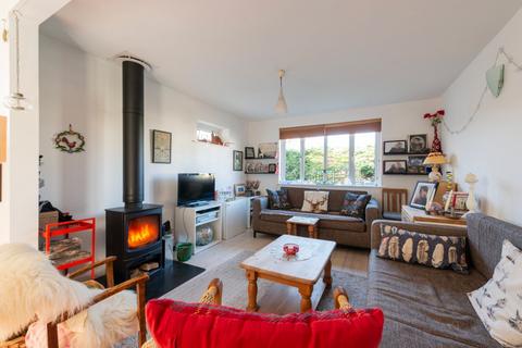 68 Queens Road, Swanage, BH19 2EX