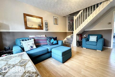 2 bedroom terraced house for sale - De Havilland Road, Cardiff