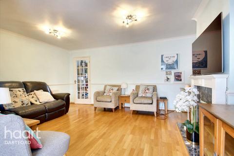 3 bedroom terraced house for sale, Silver Spring Close, Erith