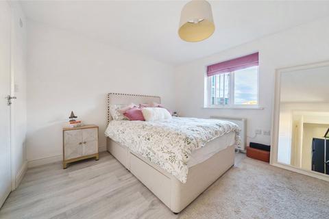 2 bedroom apartment for sale - Stanley Close, London