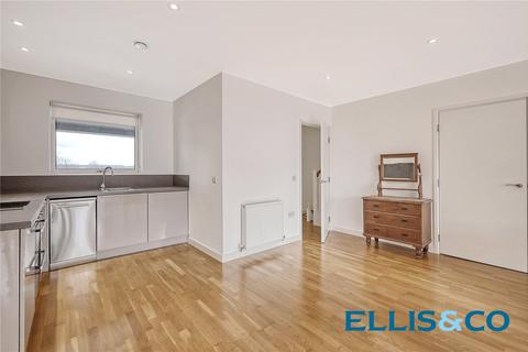 3 bedroom apartment to rent, Lawrence Road, London, N15