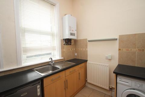1 bedroom flat to rent, East Parade, Harrogate, HG1