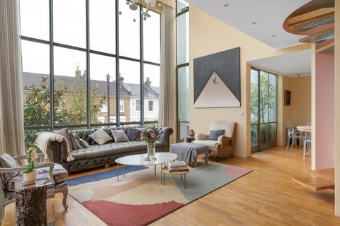 4 bedroom semi-detached house for sale, Bellevue Road, Wandsworth, SW17.