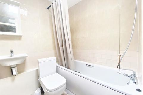 1 bedroom in a house share to rent - Blenheim Gardens, Brixton Road, London, SW2