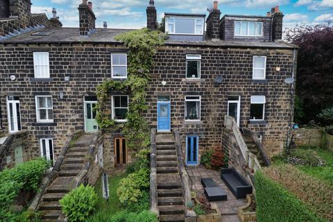 4 bedroom terraced house for sale, Hopwood Bank, Horsforth, Leeds, West Yorkshire, LS18