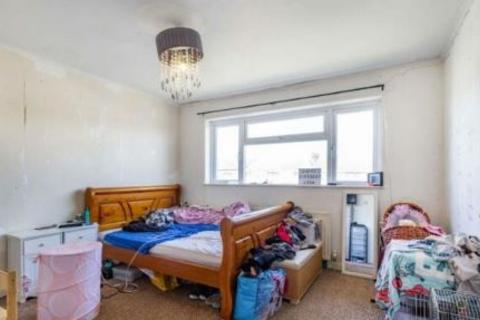 2 Cherry Tree Avenue, Withernsea, HU19 2LY